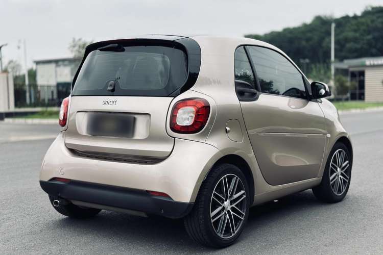 Used smart fortwo 2018 0.9T 66 kW Yaojin Special Edition China V Standard Rear Right 45 Deg