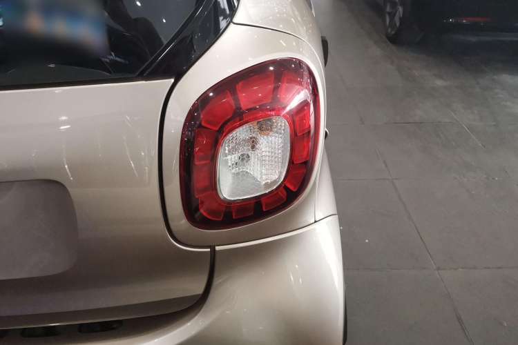 Used smart fortwo 2018 0.9T 66 kW Yaojin Special Edition China V Standard Right Rear Taillight