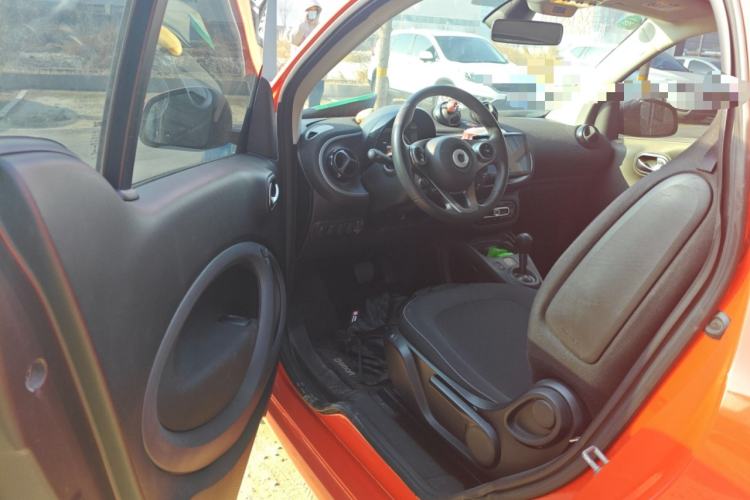 Used smart fortwo 2018 1.0L 52kW Hardtop Passion Edition China V Standard Driver Seat