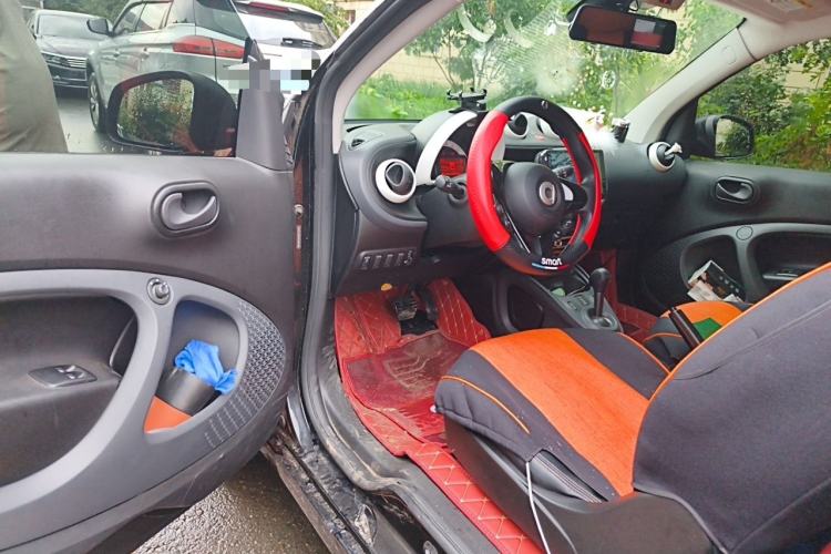 Used smart fortwo 2018 1.0L 52kW Hardtop Dynamic Version China V Driver Seat