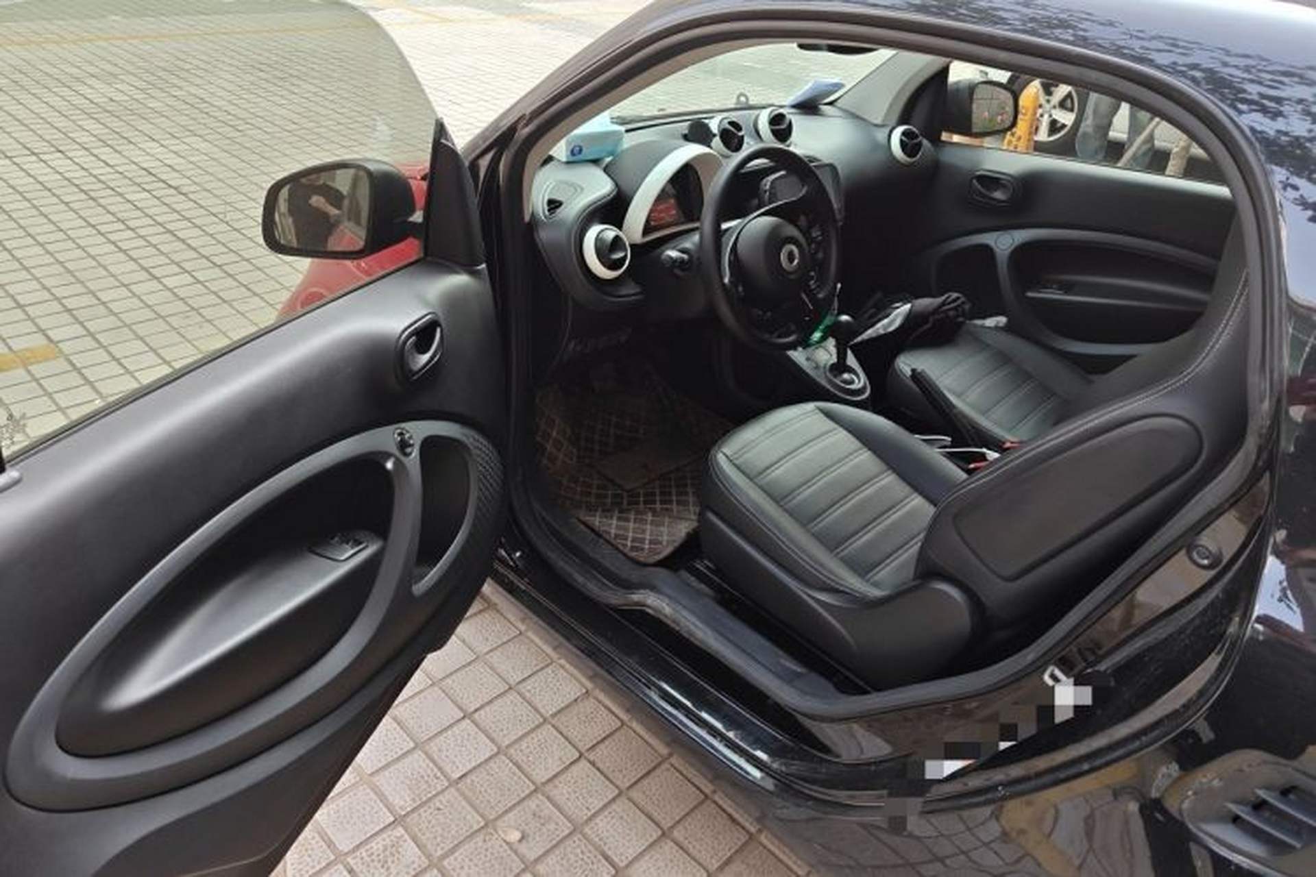 Used smart fortwo 2018 1.0L 52kW Hardtop Dynamic Version China V Driver Seat