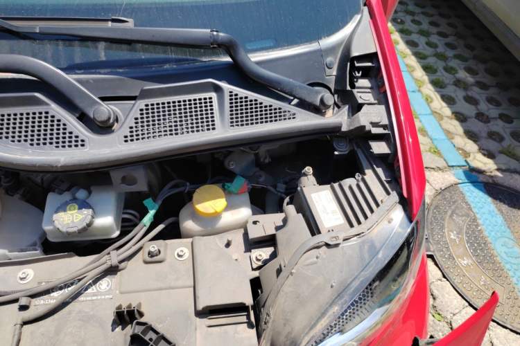 Used smart fortwo 2018 1.0L 52kW Hardtop Passion Edition China V Standard Engine Bay Left