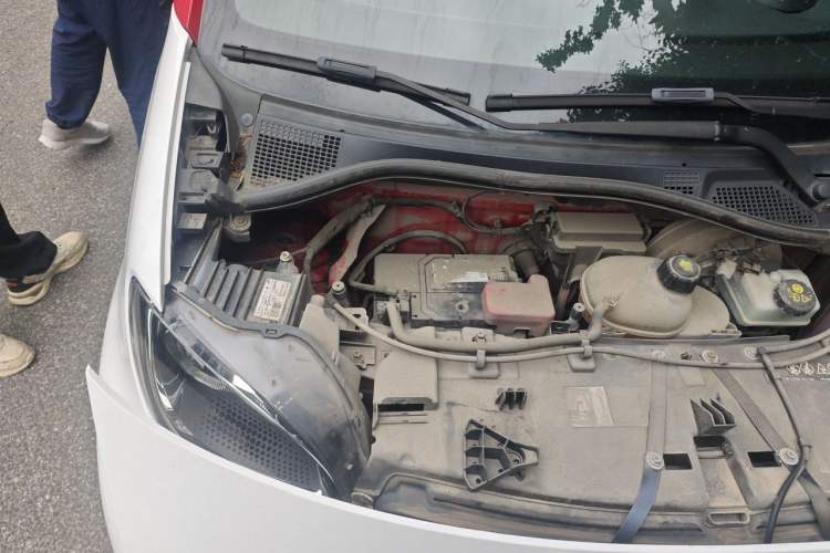 Used smart fortwo 2018 1.0L 52kW Hardtop Dynamic Version China V Engine Bay Right
