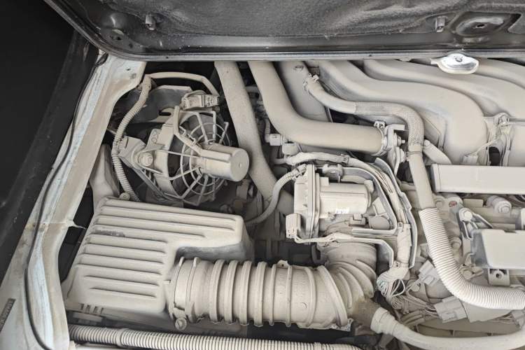 Used smart fortwo 2018 1.0L 52kW Hardtop Passion Edition China V Standard Engine Bay Right