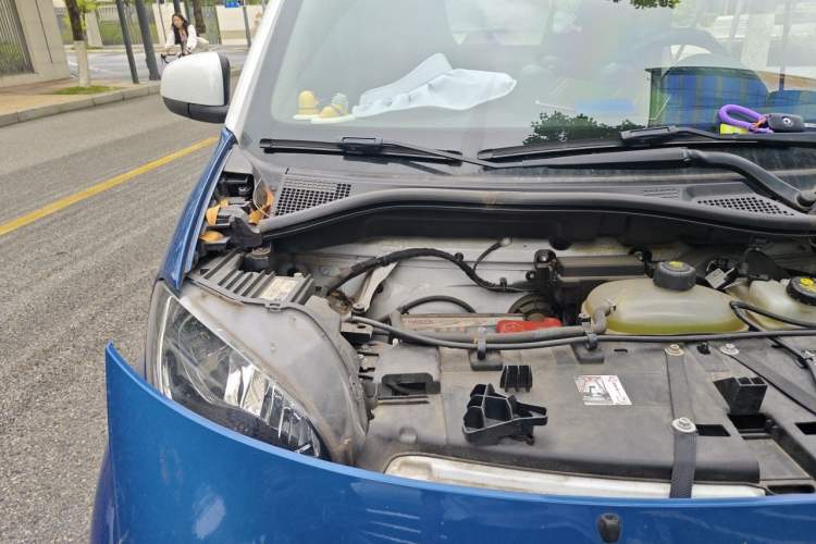 Used smart fortwo 2018 0.9T 66 kW Hardtop Sharp Edition China V Engine Bay Right