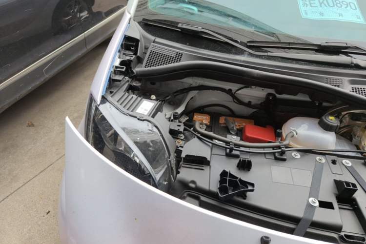 Used smart fortwo 2018 1.0L 52kW Hardtop Dynamic Version China V Engine Bay Right