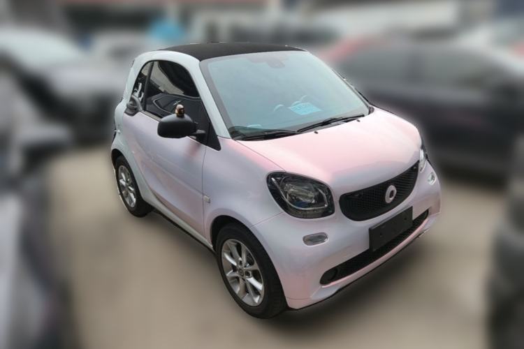 Used smart fortwo 2018 1.0L 52kW Hardtop Dynamic Version China V Front Right 45 Deg