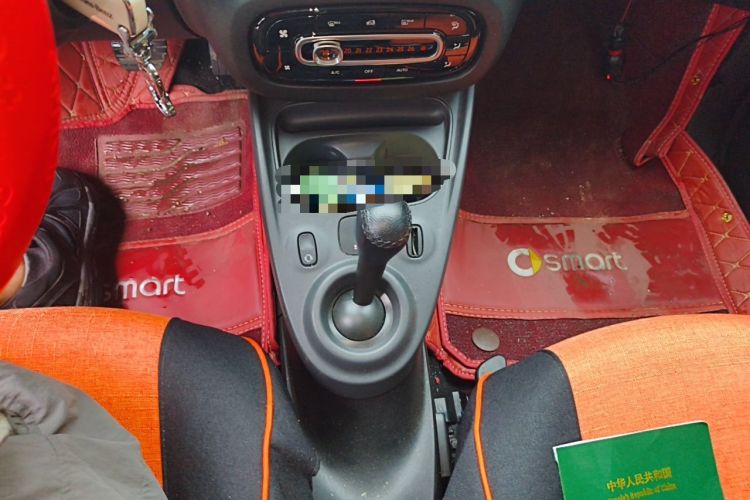 Used smart fortwo 2018 1.0L 52kW Hardtop Dynamic Version China V Gear Lever