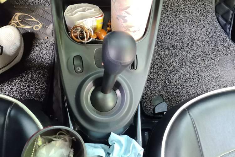 Used smart fortwo 2018 1.0L 52kW Hardtop Dynamic Version China V Gear Lever