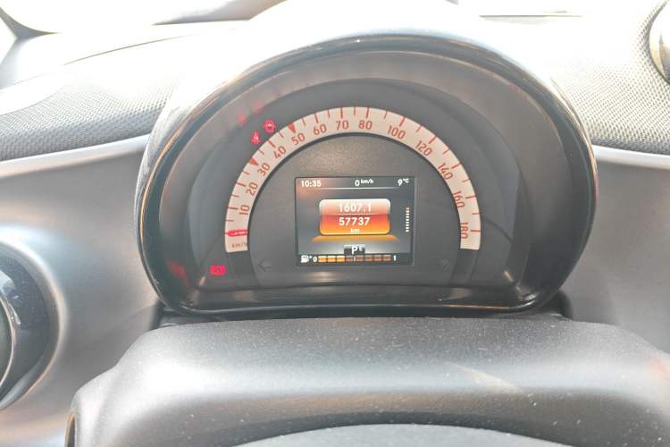 Used smart fortwo 2018 1.0L 52kW Hardtop Passion Edition China V Standard Instrument Cluster