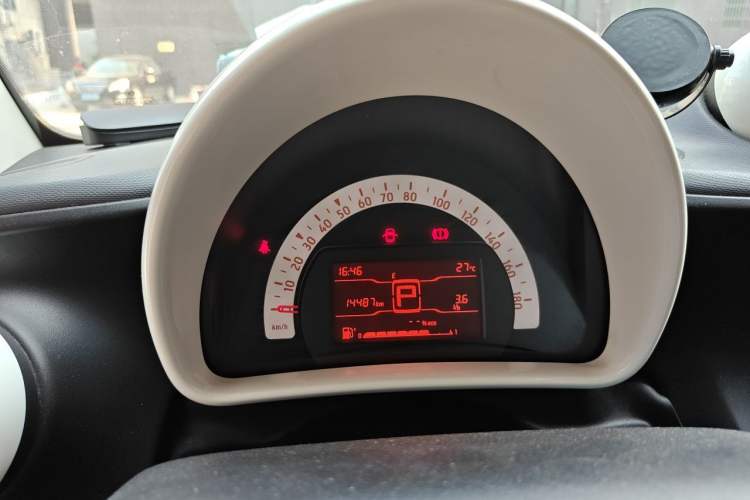 Used smart fortwo 2018 1.0L 52kW Hardtop Dynamic Version China V Instrument Cluster