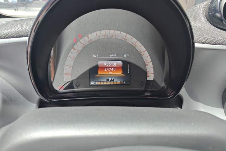 Used smart fortwo 2018 1.0L 52kW Hardtop Passion Edition China V Standard Instrument Cluster