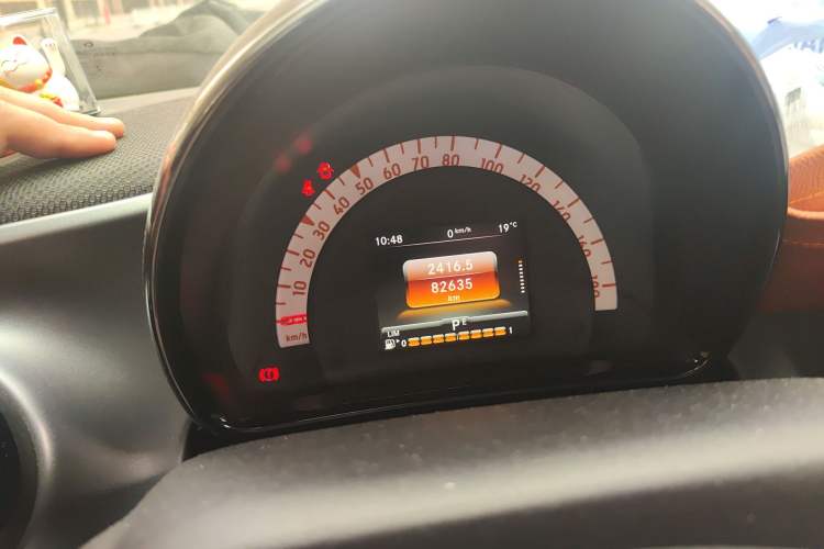 Used smart fortwo 2018 1.0L 52kW Hardtop Passion Edition China V Standard Instrument Cluster