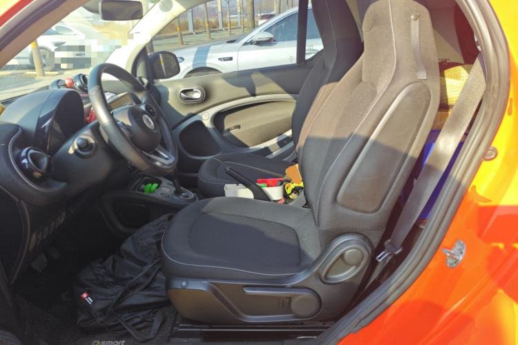 Used smart fortwo 2018 1.0L 52kW Hardtop Passion Edition China V Standard Left Front Seat