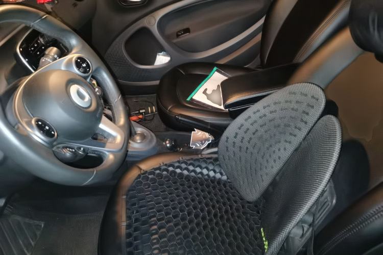 Used smart fortwo 2018 1.0L 52kW Hardtop Passion Edition China V Standard Left Front Seat
