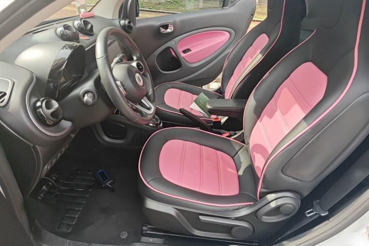 Used smart fortwo 2018 1.0L 52kW Hardtop Passion Edition China V Standard Left Front Seat