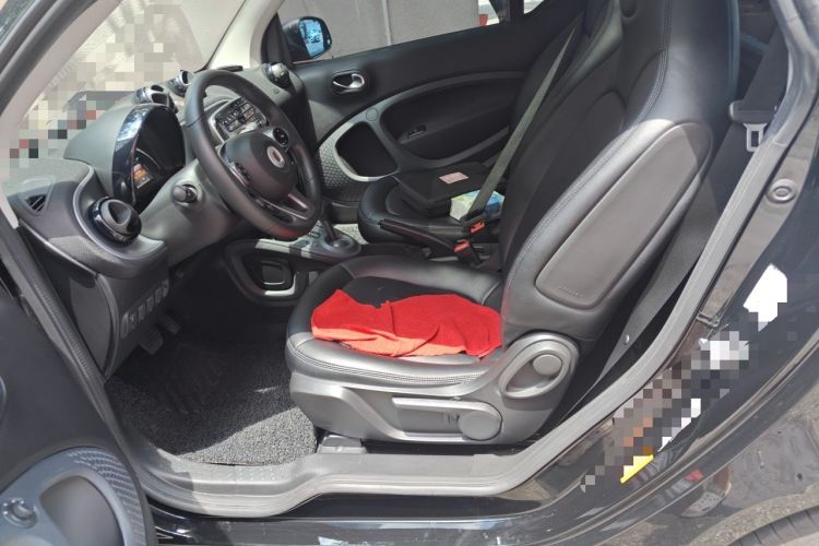 Used smart fortwo 2018 1.0L 52kW Hardtop Passion Edition China V Standard Left Front Seat