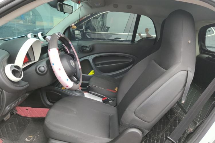 Used smart fortwo 2018 1.0L 52kW Hardtop Dynamic Version China V Left Front Seat