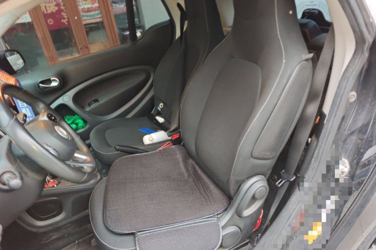 Used smart fortwo 2018 1.0L 52kW Hardtop Passion Edition China V Standard Left Rear Seat