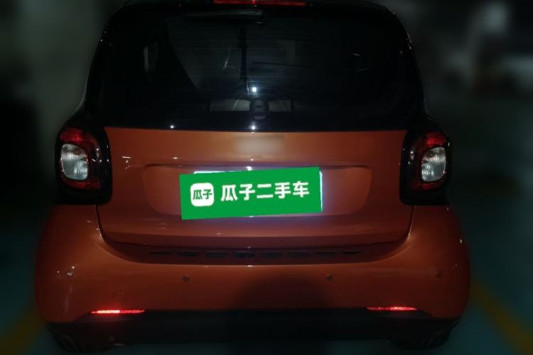 Used smart fortwo 2018 1.0L 52kW Hardtop Passion Edition China V Standard Rear