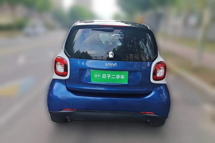 Used smart fortwo 2018 1.0L 52kW Hardtop Passion Edition China V Standard Rear