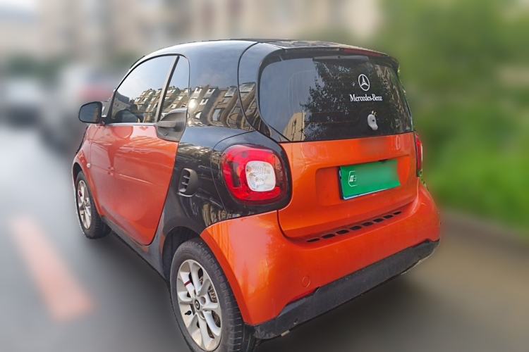 Used smart fortwo 2018 1.0L 52kW Hardtop Dynamic Version China V Rear Left 45 Deg