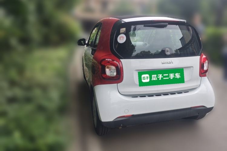 Used smart fortwo 2018 1.0L 52kW Hardtop Dynamic Version China V Rear Left 45 Deg