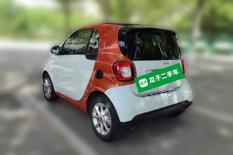 Used smart fortwo 2018 1.0L 52kW Hardtop Dynamic Version China V Rear Left 45 Deg