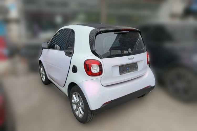 Used smart fortwo 2018 1.0L 52kW Hardtop Dynamic Version China V Rear Left 45 Deg