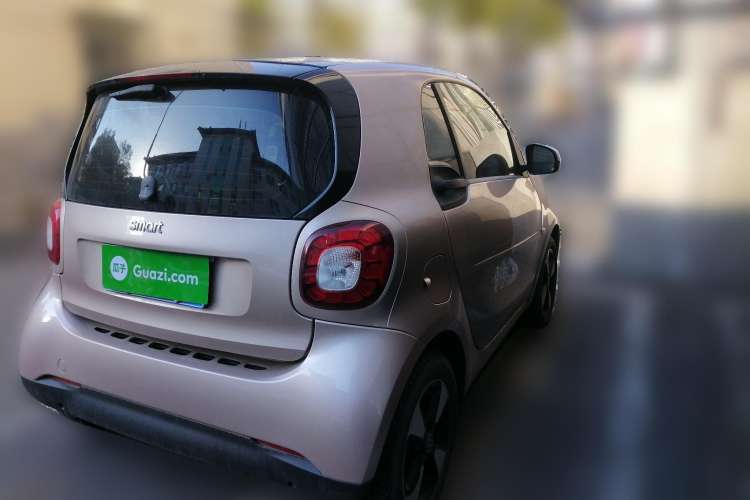 Used smart fortwo 2018 1.0L 52 kW Yaojin Special Edition China V Standard Rear Right 45 Deg