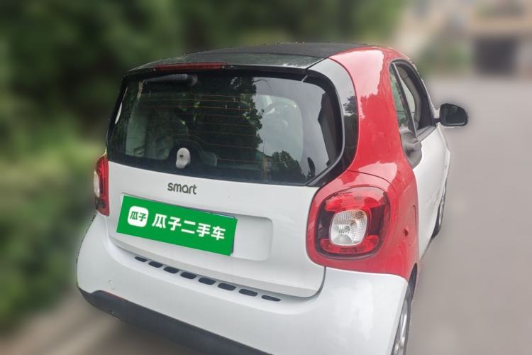 Used smart fortwo 2018 1.0L 52kW Hardtop Dynamic Version China V Rear Right 45 Deg