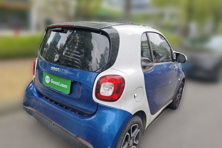 Used smart fortwo 2018 0.9T 66 kW Hardtop Sharp Edition China V Rear Right 45 Deg
