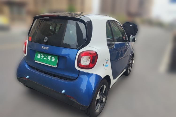 Used smart fortwo 2018 1.0L 52kW Hardtop Passion Edition China V Standard Rear Right 45 Deg
