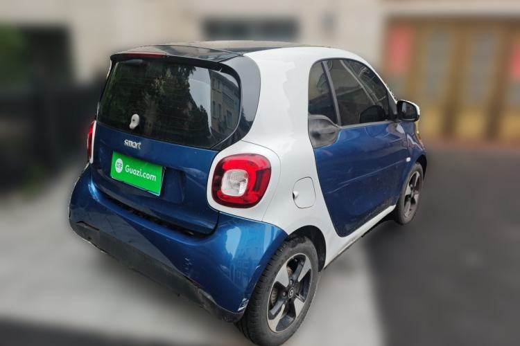 Used smart fortwo 2018 1.0L 52kW Hardtop Passion Edition China V Standard Rear Right 45 Deg