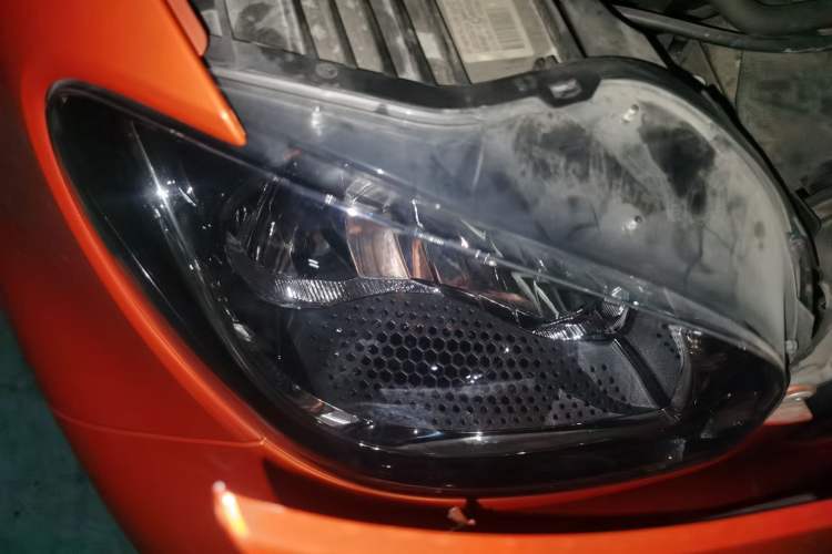 Used smart fortwo 2018 1.0L 52kW Hardtop Passion Edition China V Standard Right Front Headlight