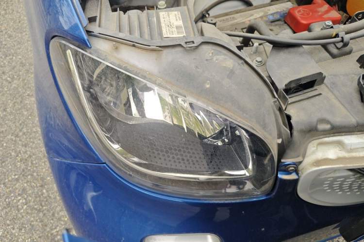 Used smart fortwo 2018 0.9T 66 kW Hardtop Sharp Edition China V Right Front Headlight