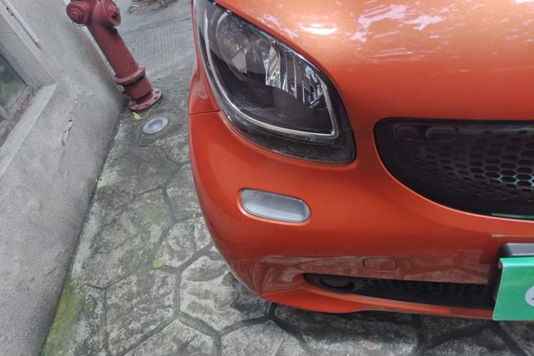 Used smart fortwo 2018 1.0L 52kW Hardtop Passion Edition China V Standard Right Front Headlight