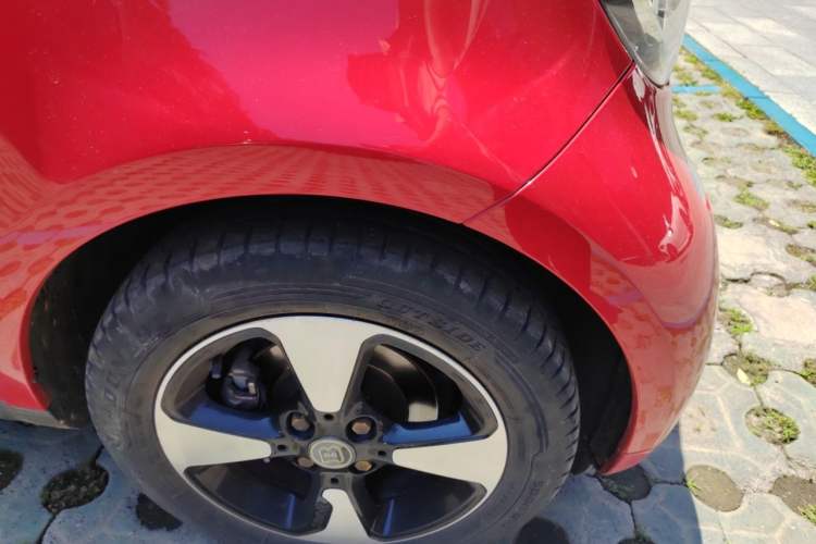 Used smart fortwo 2018 1.0L 52kW Hardtop Passion Edition China V Standard Right Front Wheel Hub
