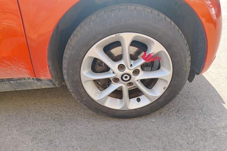 Used smart fortwo 2018 1.0L 52kW Hardtop Dynamic Version China V Right Front Wheel Hub