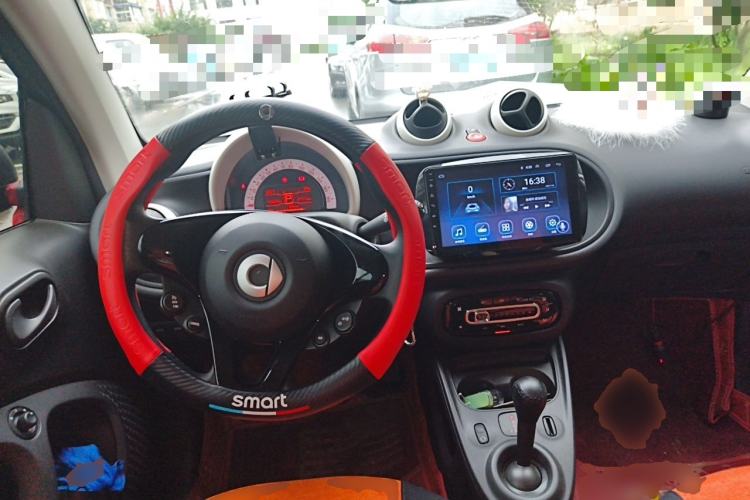 Used smart fortwo 2018 1.0L 52kW Hardtop Dynamic Version China V Steering Wheel