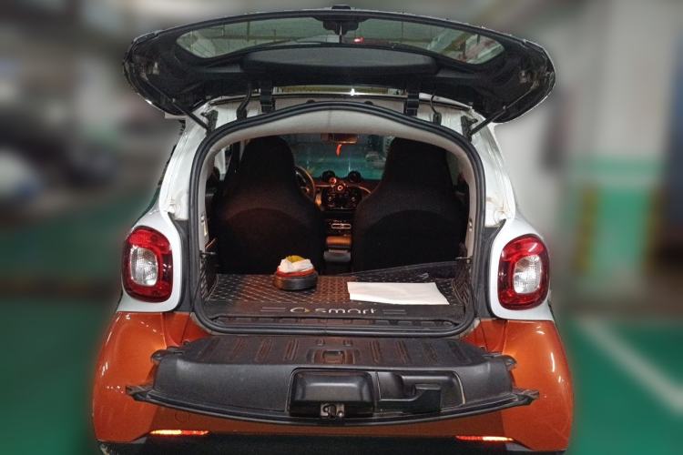 Used smart fortwo 2018 1.0L 52kW Hardtop Passion Edition China V Standard Trunk