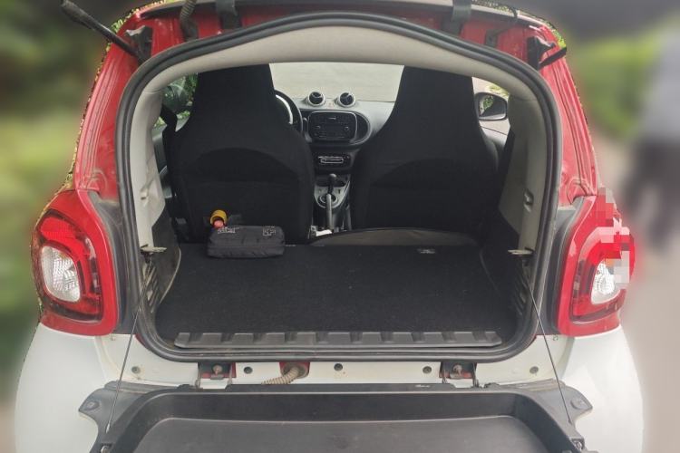 Used smart fortwo 2018 1.0L 52kW Hardtop Dynamic Version China V Trunk