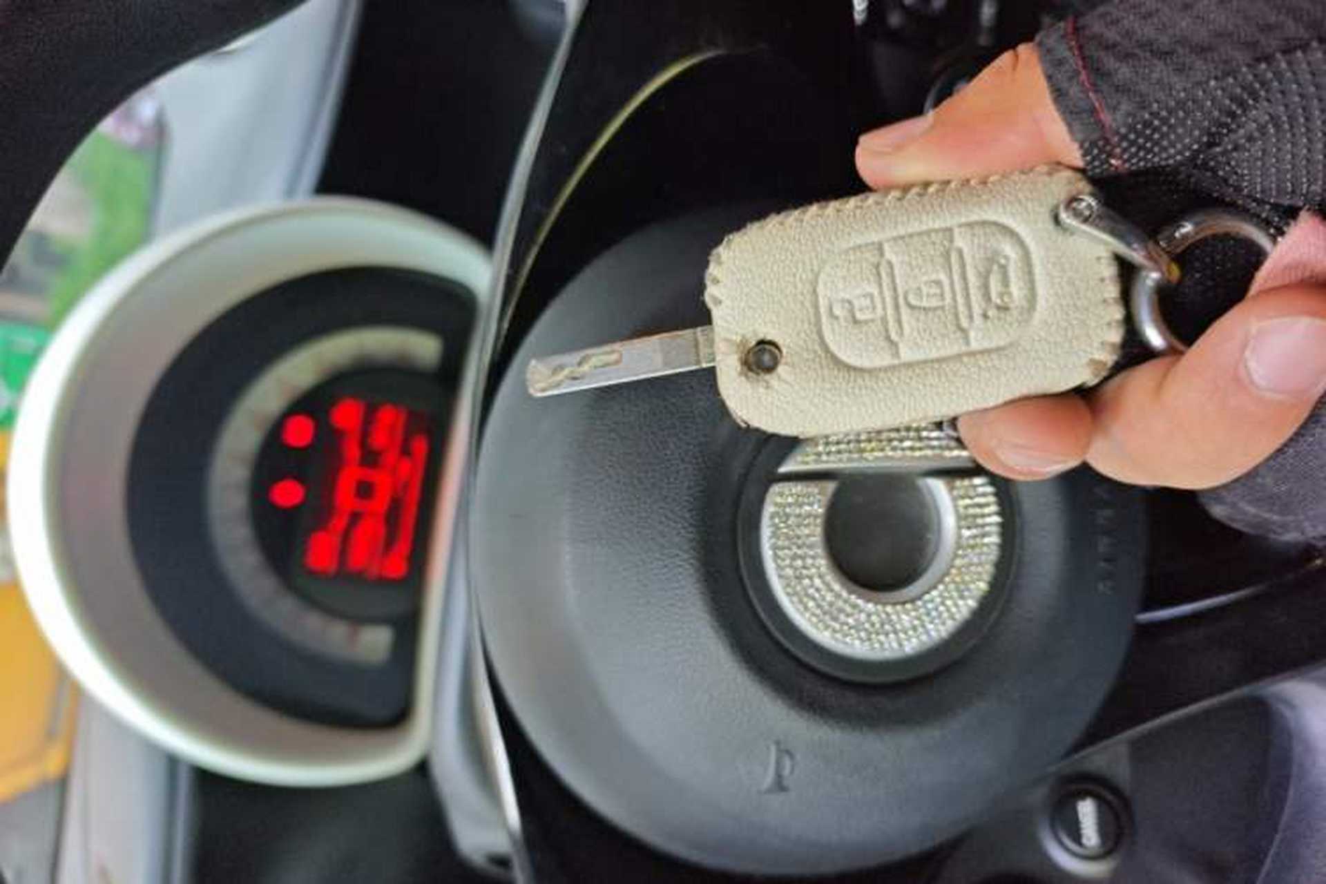 Used smart fortwo 2018 1.0L 52kW Hardtop Dynamic Version China V Vehicle Key