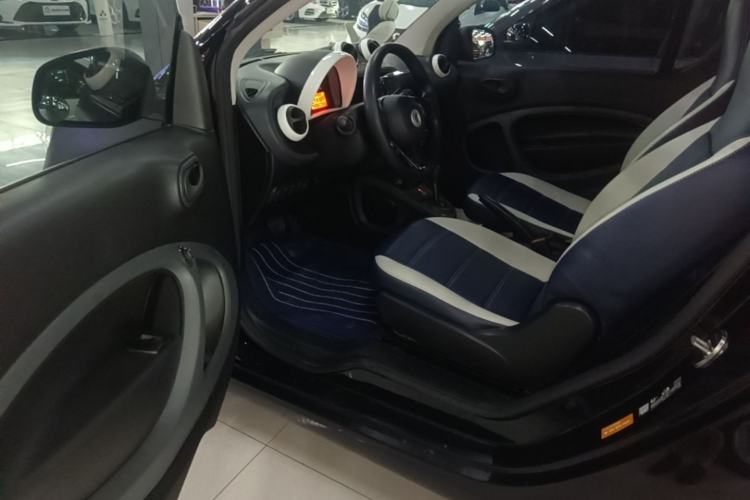 Used smart fortwo 2018 1.0L 52kW Hardtop Dynamic Version China V Driver Seat