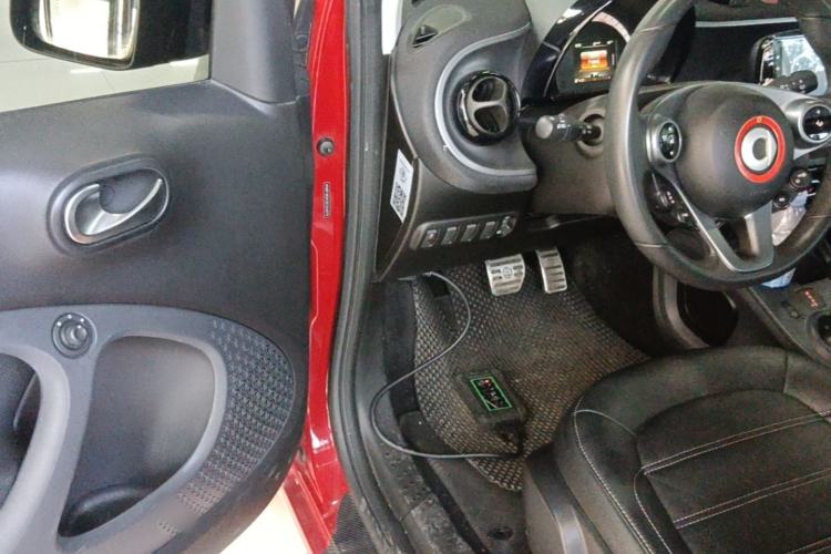Used smart fortwo 2018 1.0L 52kW Hardtop Passion Edition China V Standard Driver Seat