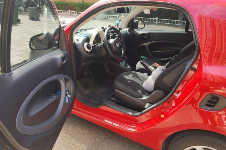 Used smart fortwo 2018 1.0L 52kW Hardtop Dynamic Version China V Driver Seat