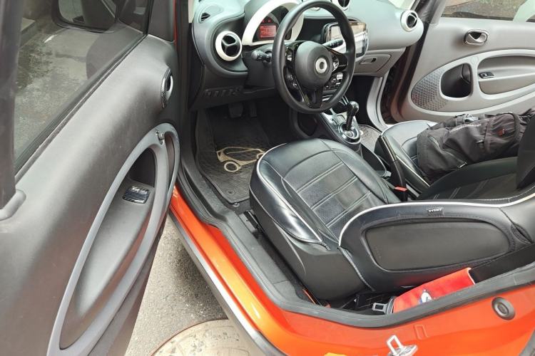 Used smart fortwo 2018 1.0L 52kW Hardtop Dynamic Version China V Driver Seat