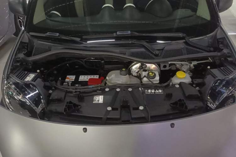 Used smart fortwo 2018 1.0L 52kW Hardtop Dynamic Version China V Engine Bay