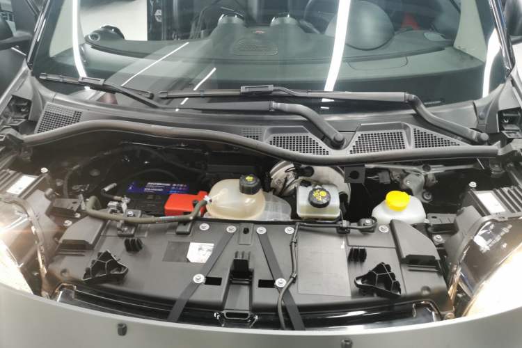 Used smart fortwo 2018 1.0L 52kW Convertible Passion Edition China V Standard Engine Bay