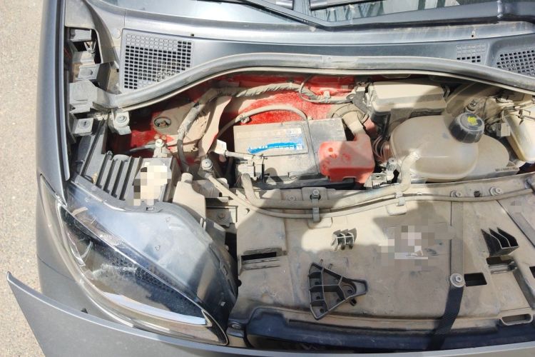 Used smart fortwo 2018 1.0L 52kW Hardtop Dynamic Version China V Engine Bay Right
